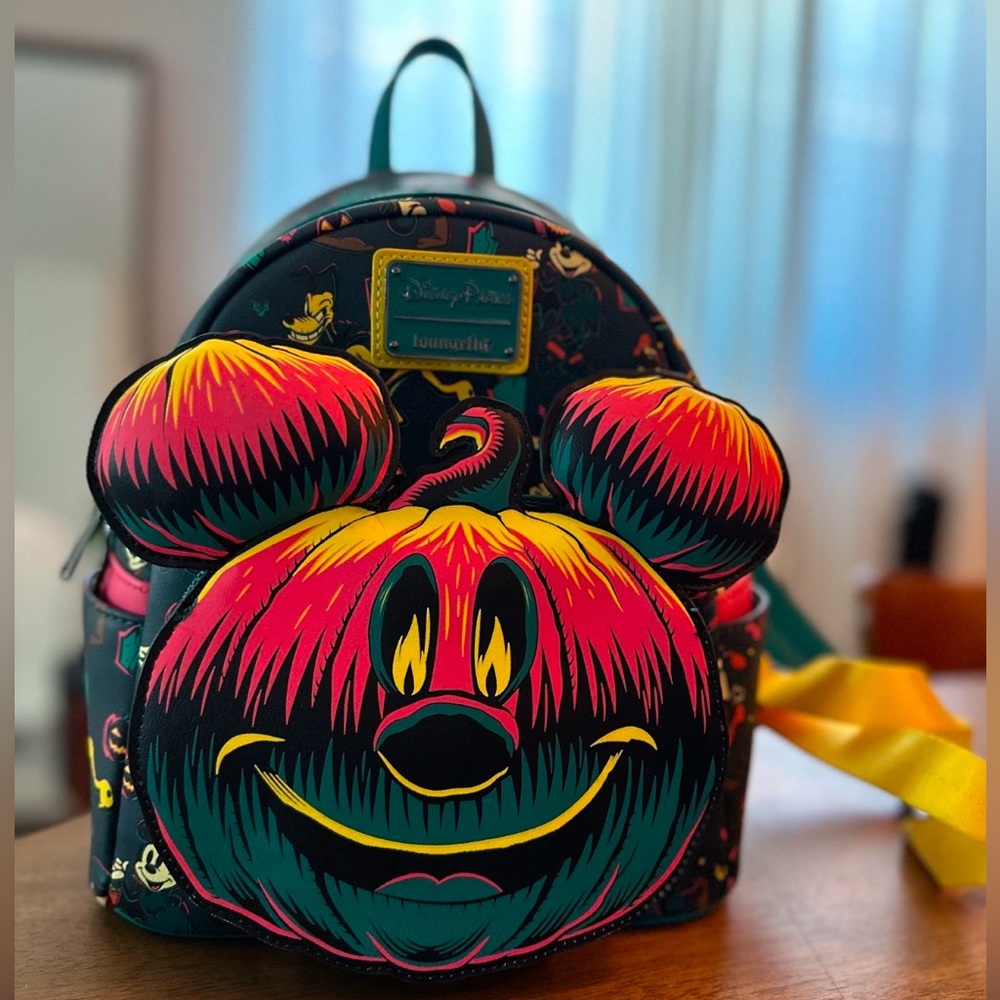 Mickey glow in the dark loungefly backpack